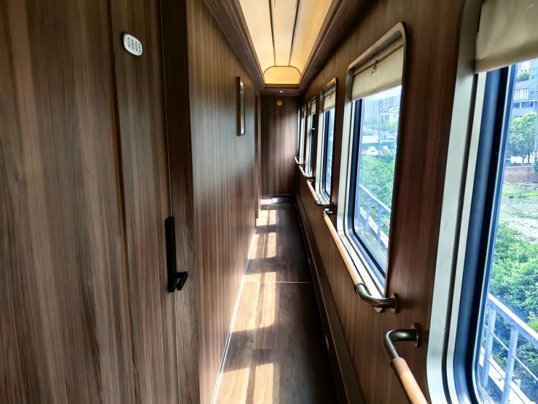 Cabin aboard Panda Express Chengdu